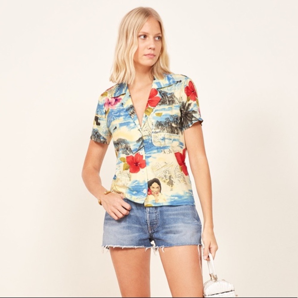 Reformation Puka top in Aloha print, size S